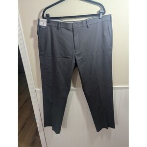 Haggar Mens Iron Free Premium Khaki Straight Fit Pants Dark Grey 42x30 HC71000